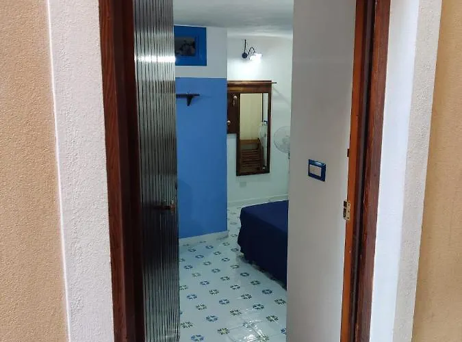 Bed & Breakfast Beb Il Vicoletto 3*